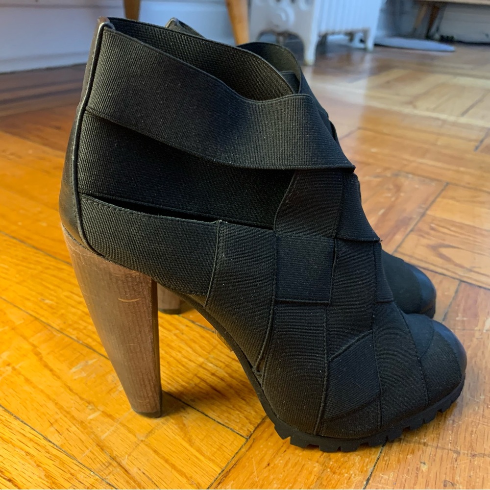 Elastic Weave Acrobats of God Black Women's Heeled Ankle Boots